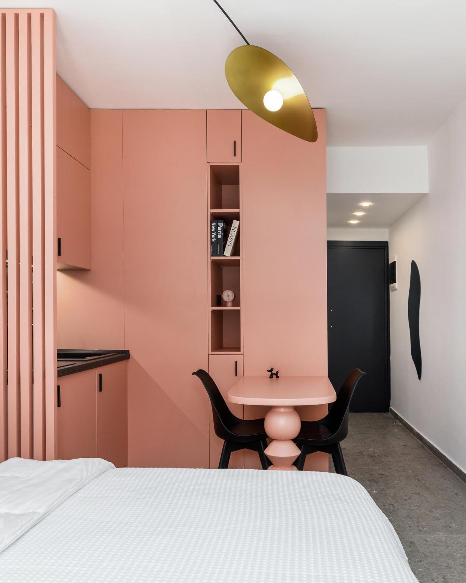 Lorian Suite By Alchemia Parking Thessaloniki Exterior photo