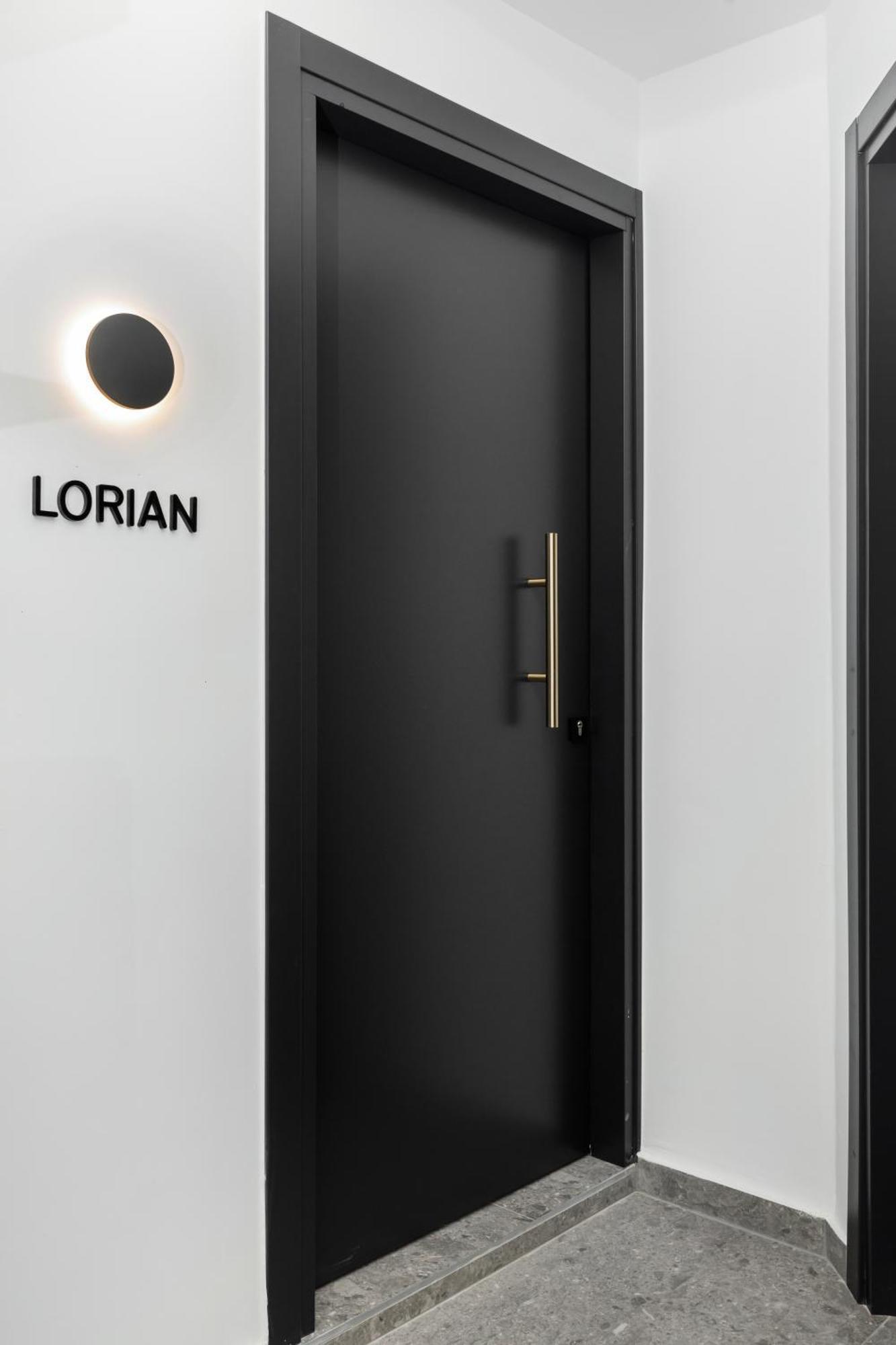 Lorian Suite By Alchemia Parking Thessaloniki Exterior photo
